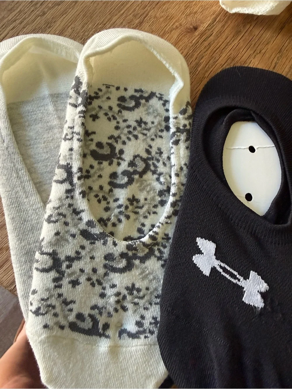 Hue Under Armour Laura Ashley No-Show Liner Socks 10 pairs